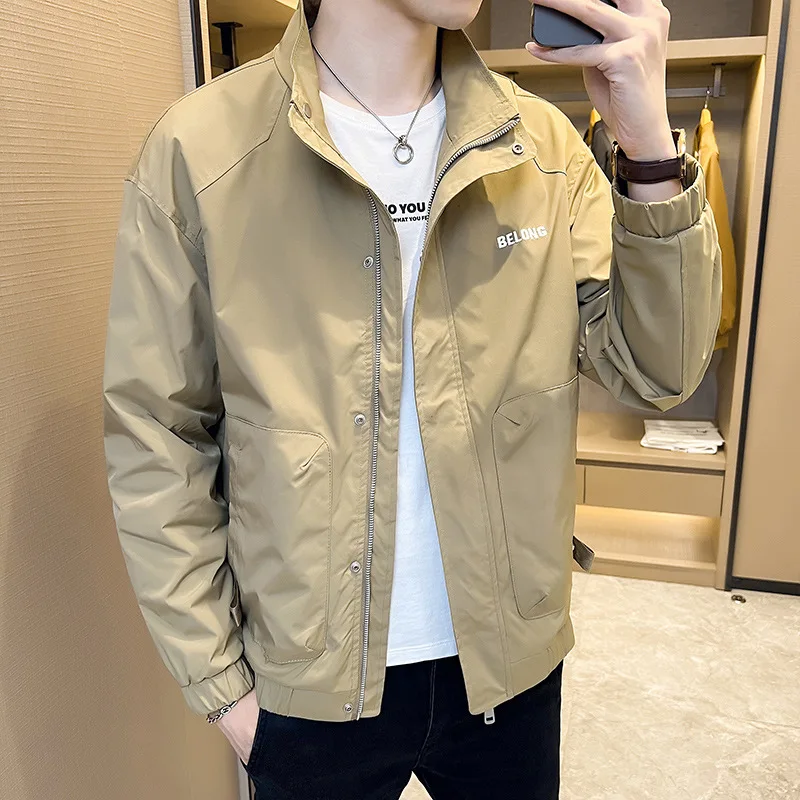 Faionable Men's Jaet Autumn New Sle Stand Collar with Large kets And Letter Embroidery Cotton Blend Outerwear
Faionable Men's Jaet Autumn New Sle Stand Collar with Large kets And Letter Embroidery Cotton Blend Outerwear