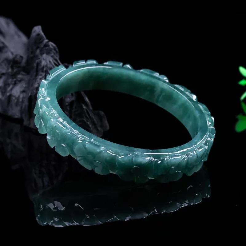 Natural A-grade , fine texture, blue water jadeite , jewelry, women's jade bracelet, jadeware wholesale
Natural A-grade , fine texture, blue water jadeite , jewelry, women's jade bracelet, jadeware wholesale