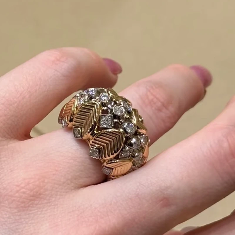 High Italian Craft 925 Silver Carbon Daimond Carving Leaf Coffee Bean Rings Luxury Gold Plated Designer Fine Jewelry Party
High Italian Craft 925 Silver Carbon Daimond Carving Leaf Coffee Bean Rings Luxury Gold Plated Designer Fine Jewelry Party