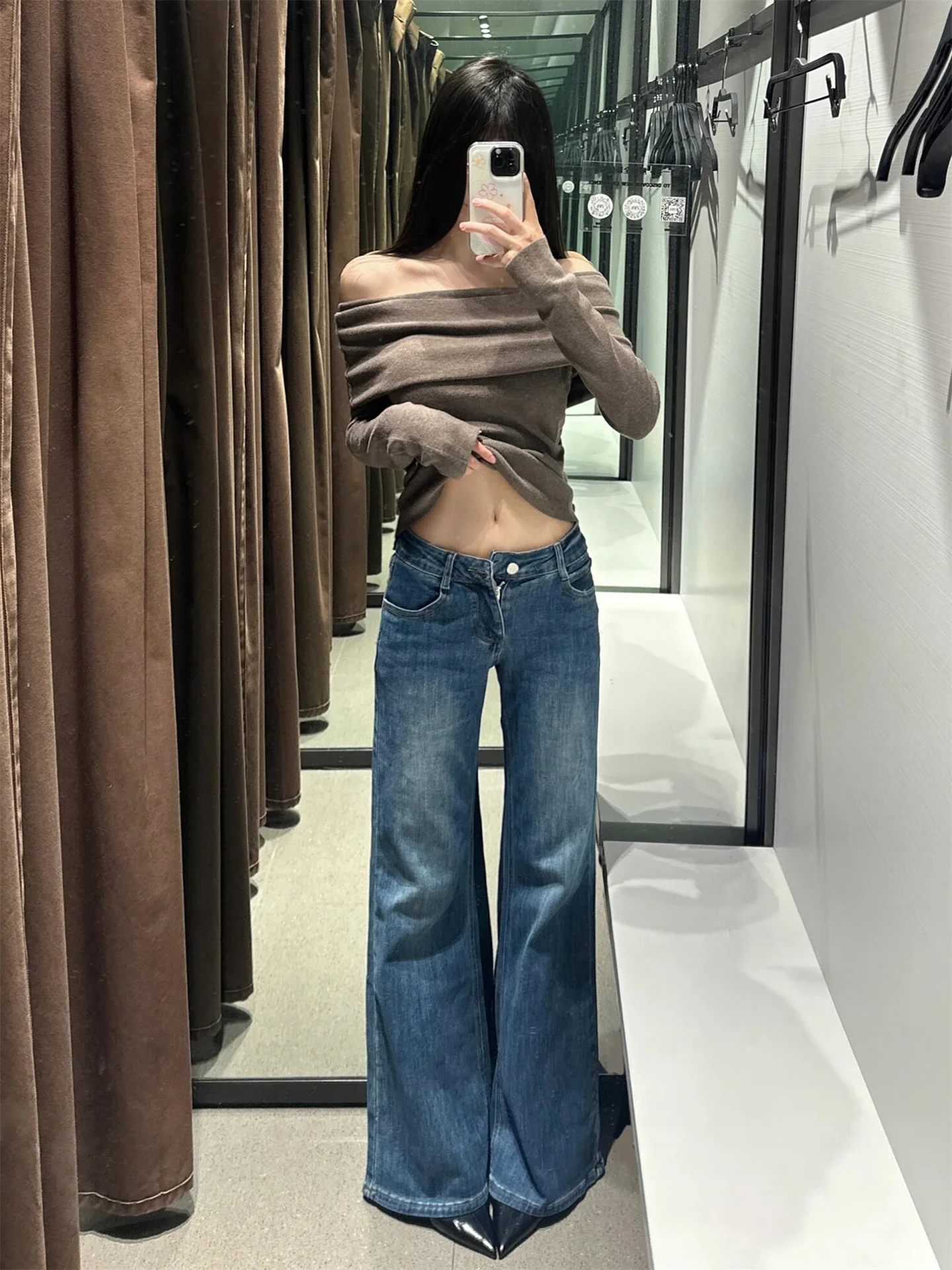 American Vintage Low Waist Bell Bottom Jeans Women's Spicy Spring Autumn Loose Draping Floor Length Pants Casual Cotton
American Vintage Low Waist Bell Bottom Jeans Women's Spicy Spring Autumn Loose Draping Floor Length Pants Casual Cotton