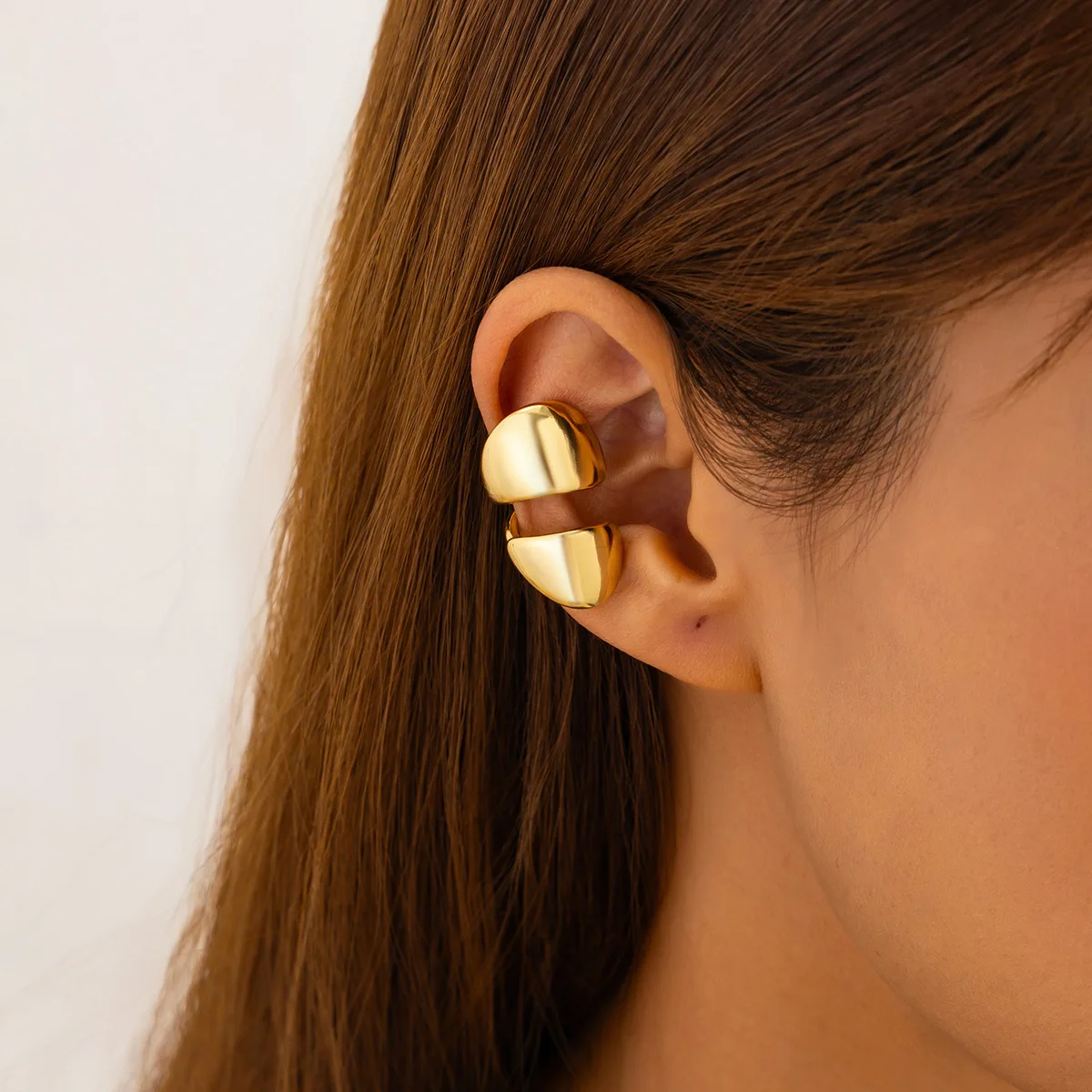 Geometric Metal Clip Earrings Women Trendy Glossy C Shape No Piercing Fake Cartilage Ear Cuff Irregular Jewelry Accessories Gift
Geometric Metal Clip Earrings Women Trendy Glossy C Shape No Piercing Fake Cartilage Ear Cuff Irregular Jewelry Accessories Gift