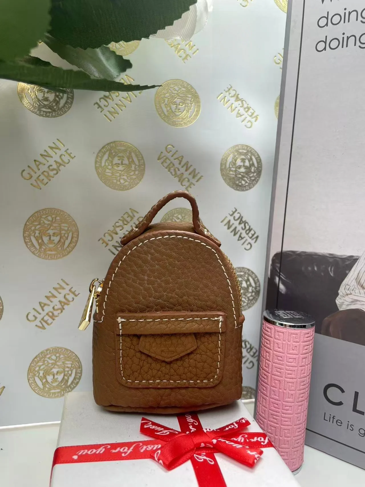 Сводная кожаная сумка-держатель для ключей, женский портативный кактус, портативная подвесная сумка, сумка для губной помады, маленькие аксессуары
Сводная кожаная сумка-держатель для ключей, женский портативный кактус, портативная подвесная сумка, сумка для губной помады, маленькие аксессуары