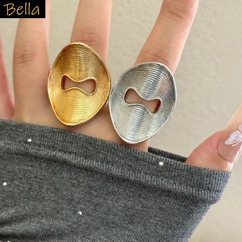Large Ring for Women Gold Silver Color Big Oval Shape Curve Hollowed-out Ring Metal
Large Ring for Women Gold Silver Color Big Oval Shape Curve Hollowed-out Ring Metal