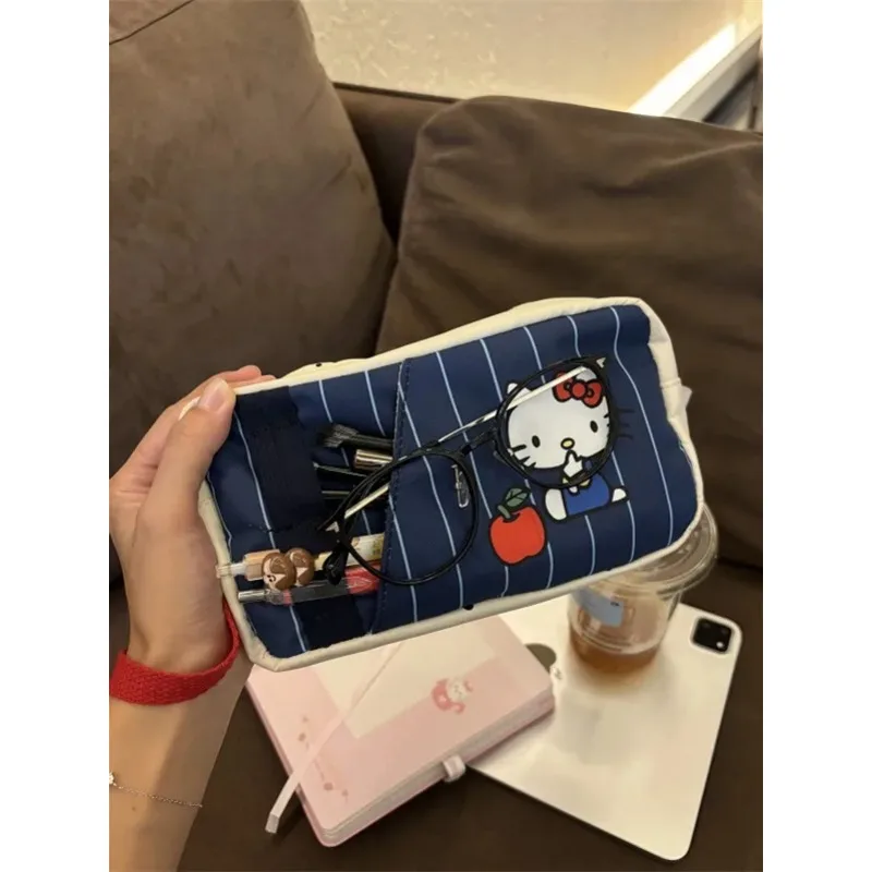Hello Kitty Pencil Case Printing Stripe Zipper Portable Handheld Makeup Bag Light Large Capacity Stationery Storage Bags
Hello Kitty Pencil Case Printing Stripe Zipper Portable Handheld Makeup Bag Light Large Capacity Stationery Storage Bags
