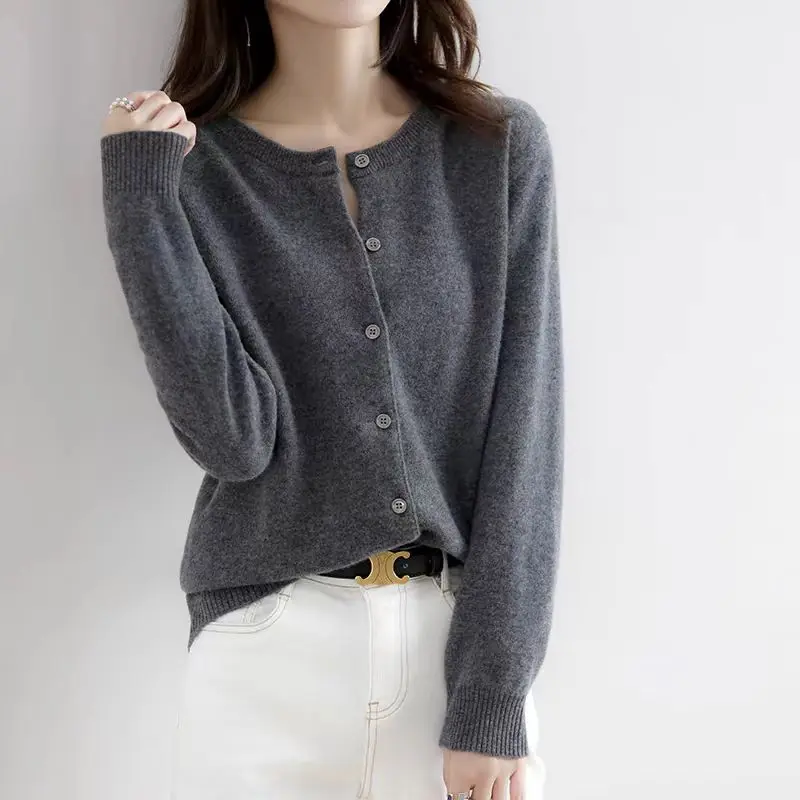 New autumn and winter round neck knitted cardigan women's loose sweater all-match coat solid color bottoming cardigan coat
New autumn and winter round neck knitted cardigan women's loose sweater all-match coat solid color bottoming cardigan coat