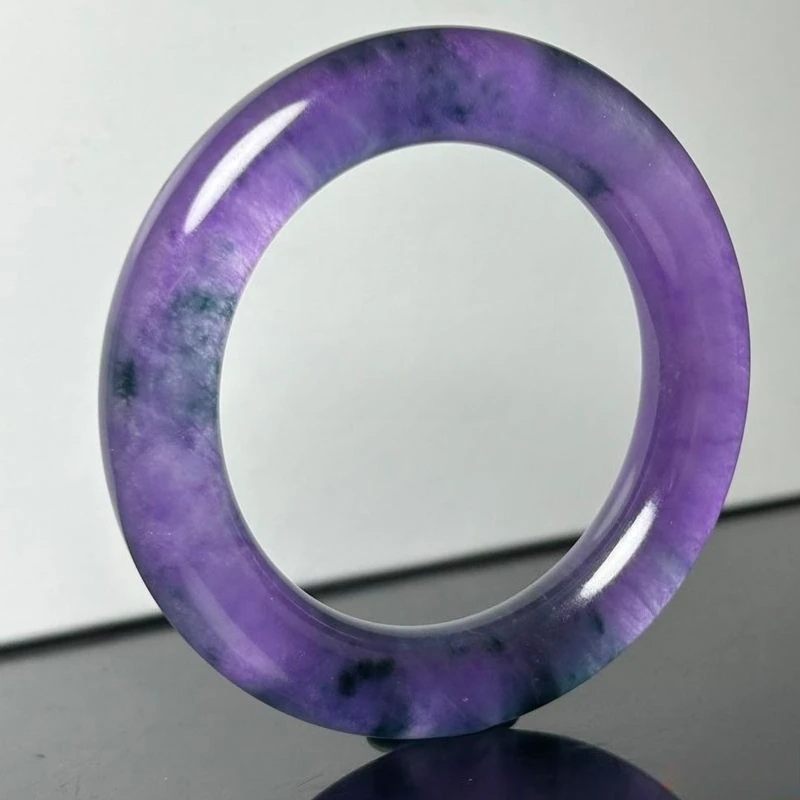 Natural Quartzite Jade Bracelet, Exquisite and Elegant Jade Bracelet
Natural Quartzite Jade Bracelet, Exquisite and Elegant Jade Bracelet