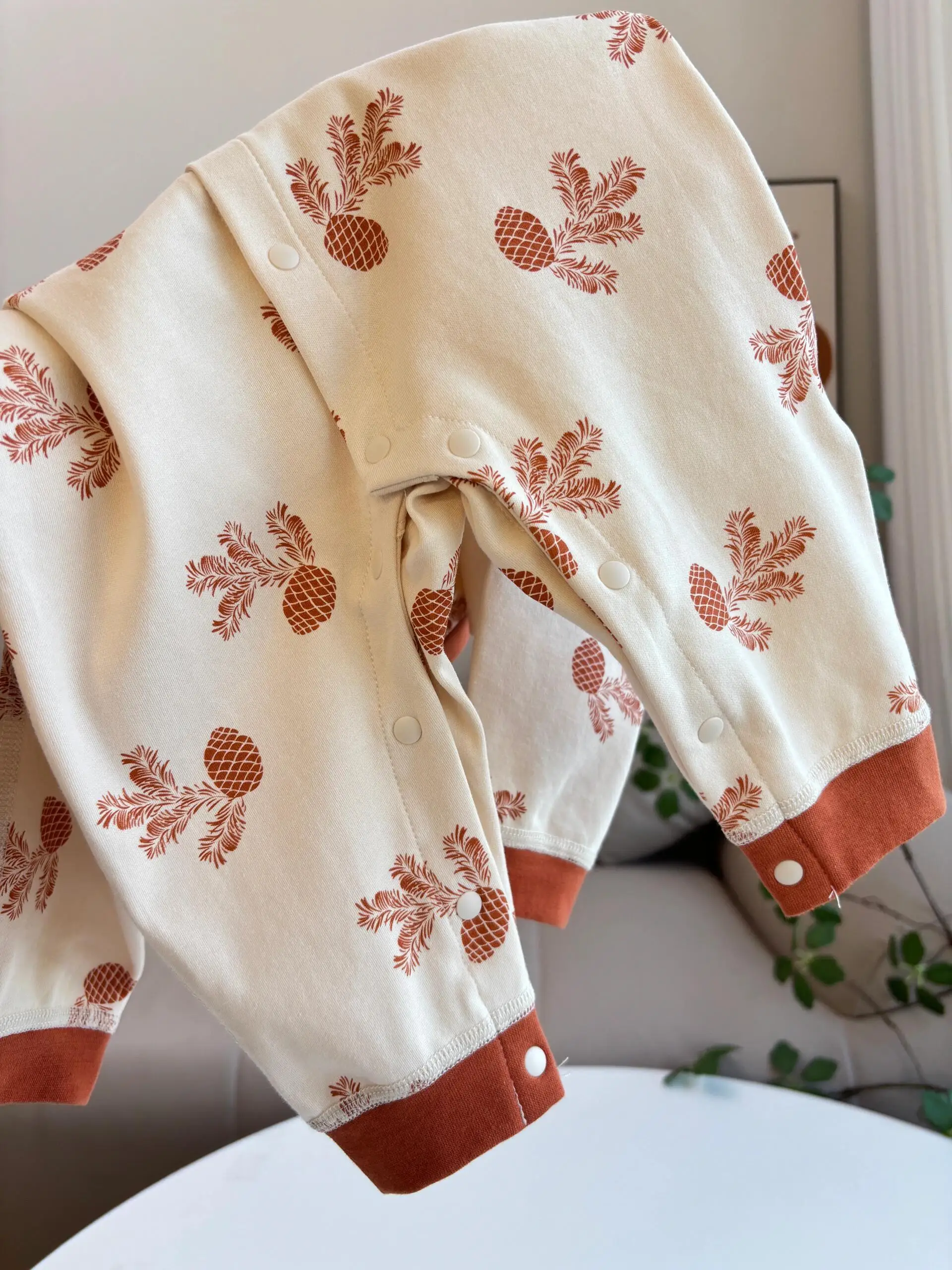 Комбинезон для новорожденных из чистого хлопка, весна-осень, без швов, приталенный, класс А, прямые штанины, длинный...
Комбинезон для новорожденных из чистого хлопка, весна-осень, без швов, приталенный, класс А, прямые штанины, длинный...