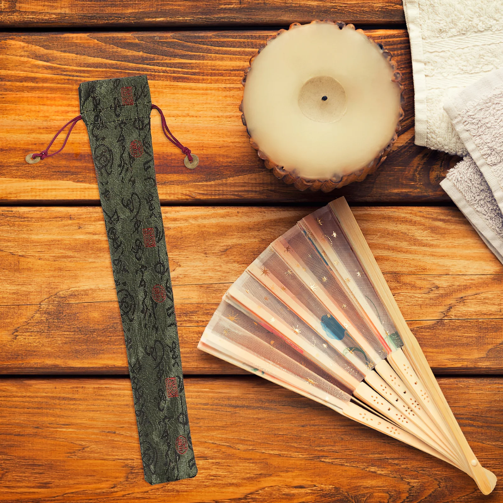 5Pcs Chinese Folding Hand Fan Storage Bag Cotton Drawstring Pouch Vintage Protective Cover Fan Holder for Cultural Travel
5Pcs Chinese Folding Hand Fan Storage Bag Cotton Drawstring Pouch Vintage Protective Cover Fan Holder for Cultural Travel