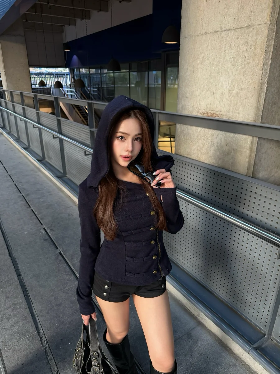 Caiii Retro Court Style Hooded Jacket Design Sensation Waist Cinching Slimming Personality Open Cardigan Top for Women
Caiii Retro Court Style Hooded Jacket Design Sensation Waist Cinching Slimming Personality Open Cardigan Top for Women