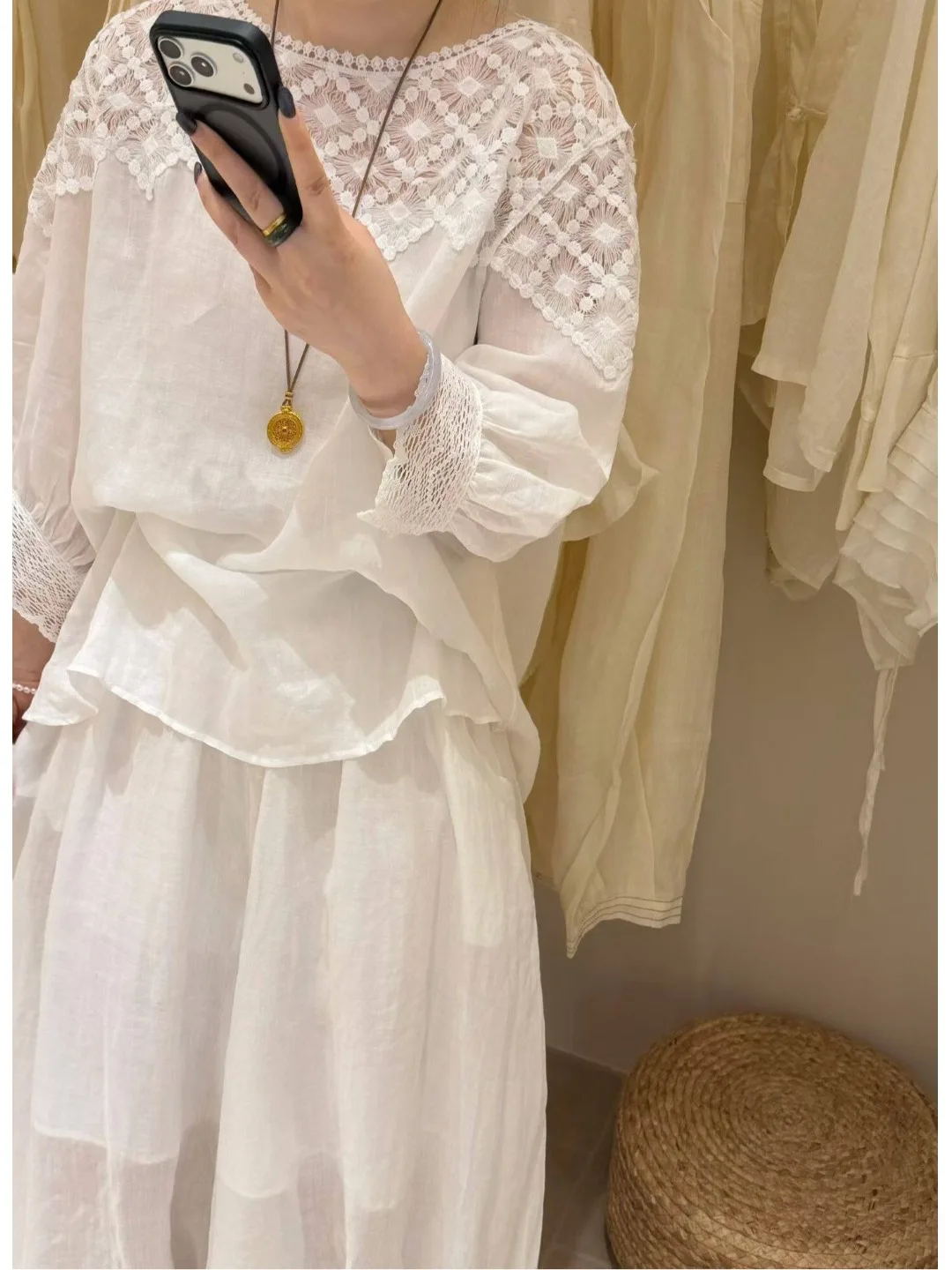 White Hollow out Splice Hook Flower Large Size Women's T-Shirt Summer New Loose Fashionable Seven Sleeve Tops Commute Style
White Hollow out Splice Hook Flower Large Size Women's T-Shirt Summer New Loose Fashionable Seven Sleeve Tops Commute Style