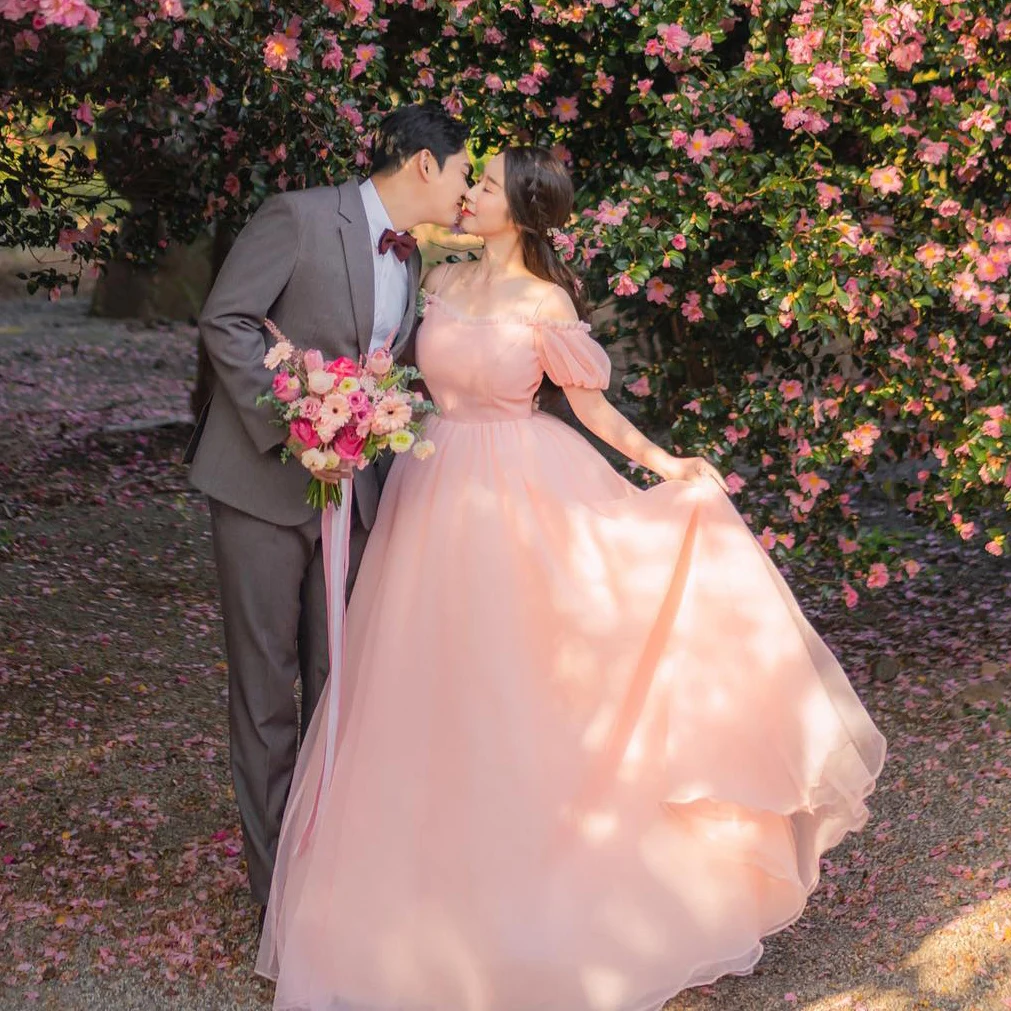 OEING Sweetheart Korea Garden Evening Dresses Spaghetti Straps Formal 프롬드레스 Floor Length Elegant Prom Gowns Party Women Bride
OEING Sweetheart Korea Garden Evening Dresses Spaghetti Straps Formal 프롬드레스 Floor Length Elegant Prom Gowns Party Women Bride