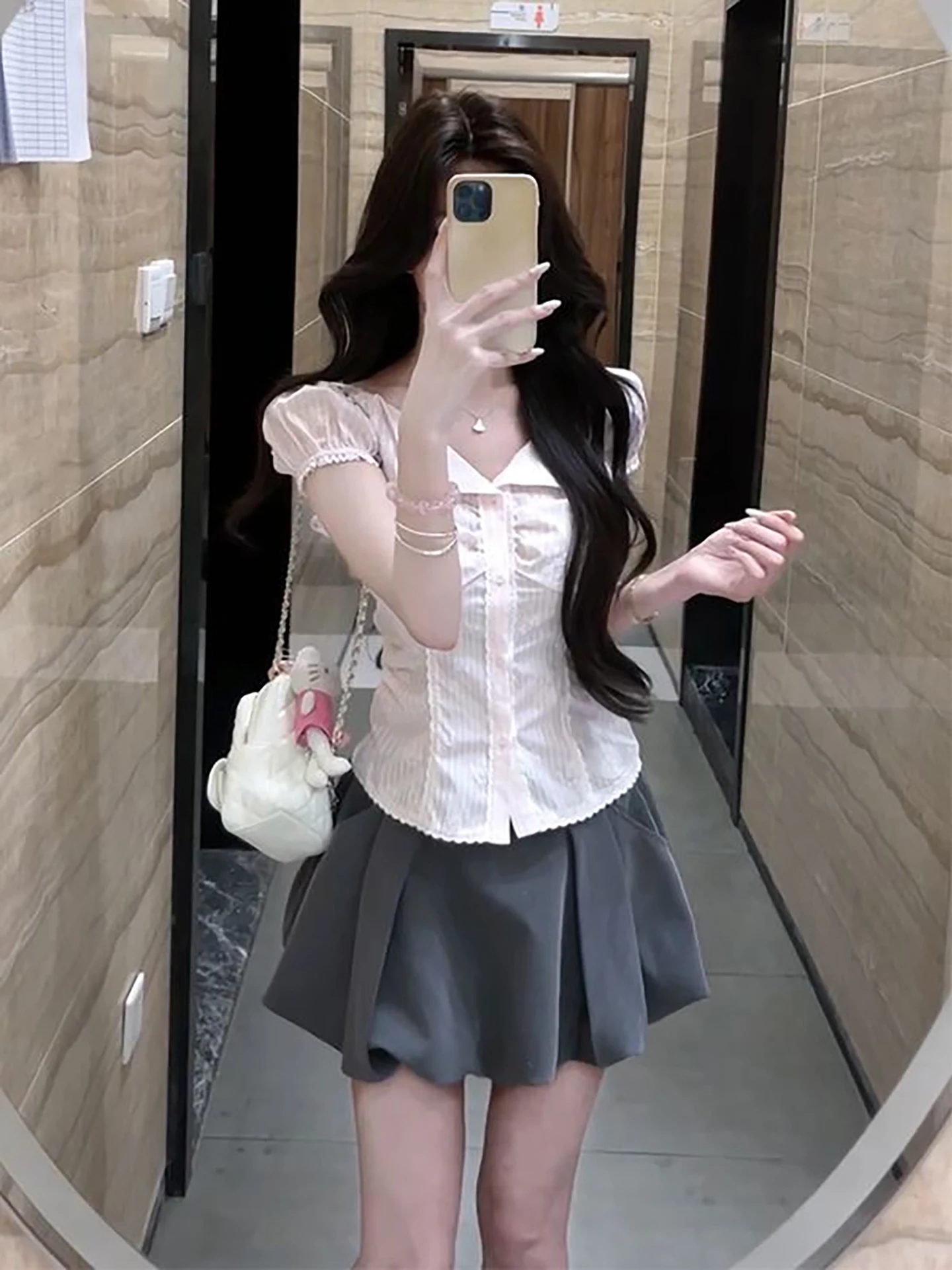 Pink Bubble Sleeve Shirt And Grey Skirt Two-Piece Set Summer Fashion Gentle Pure Girl Style Women's Casual Wear
Pink Bubble Sleeve Shirt And Grey Skirt Two-Piece Set Summer Fashion Gentle Pure Girl Style Women's Casual Wear
