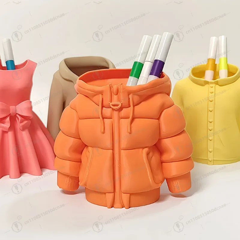 Down jacket shape hooded design cute creative desktop pen holder storage box | Office student stationery collection
Down jacket shape hooded design cute creative desktop pen holder storage box | Office student stationery collection