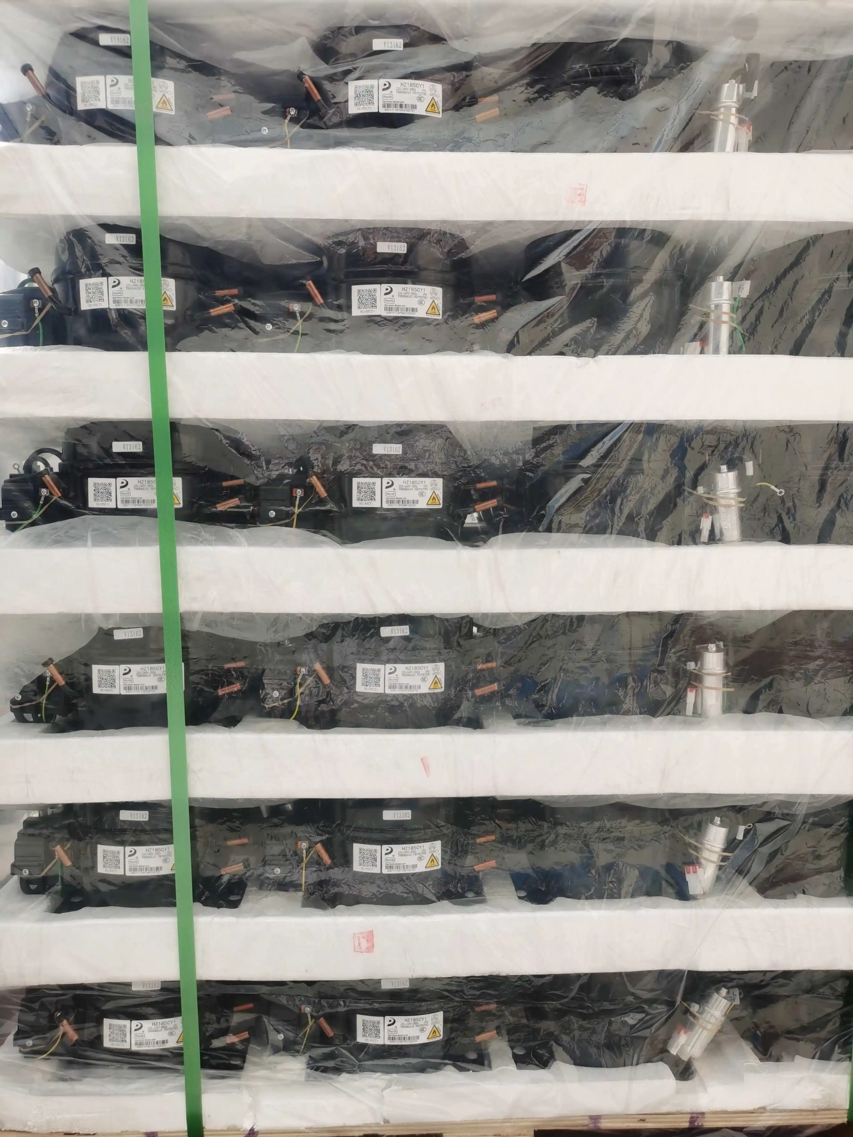 HU185CY1 refrigerator compressor (refrigeration capacity 185W) 600a refrigerant 
HU185CY1 refrigerator compressor (refrigeration capacity 185W) 600a refrigerant