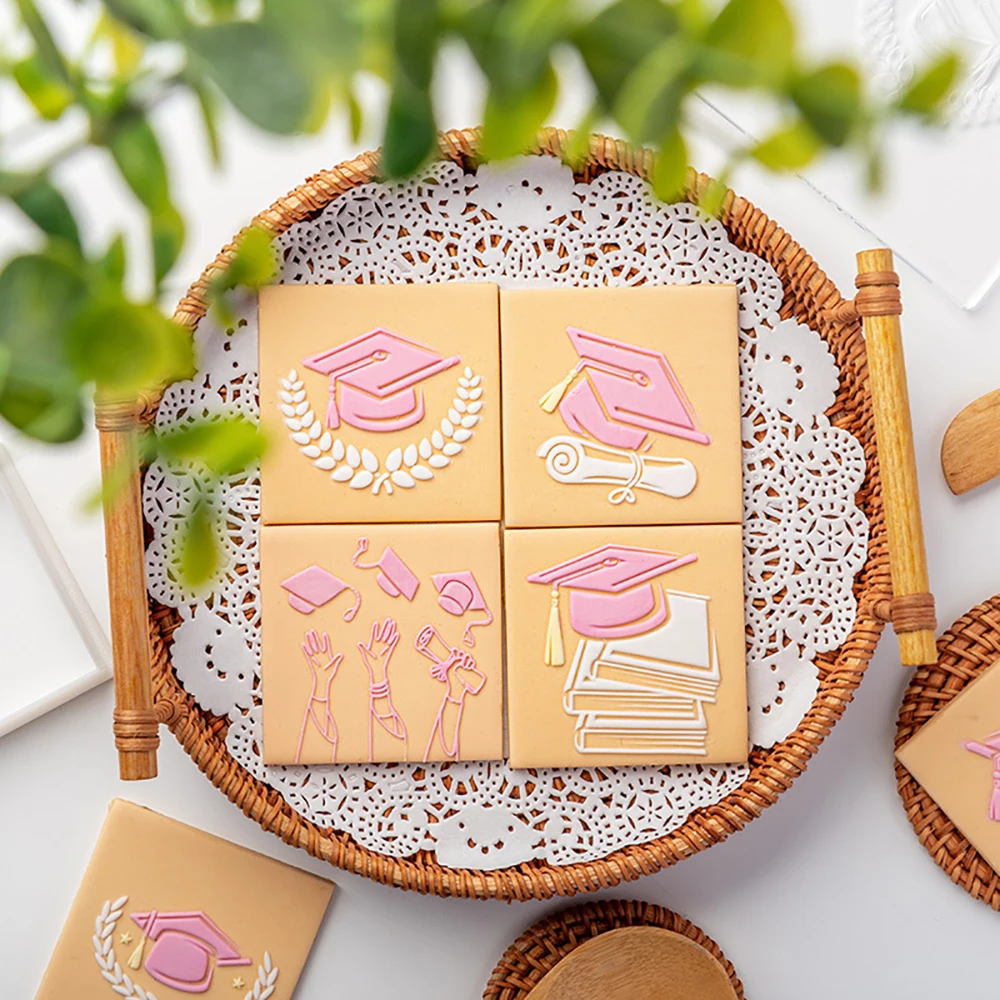 2025 Graduation Season Cookie Cutters Pressable Biscuit Mold DIY Kitchen Baking Pastry Bakeware
2025 Graduation Season Cookie Cutters Pressable Biscuit Mold DIY Kitchen Baking Pastry Bakeware