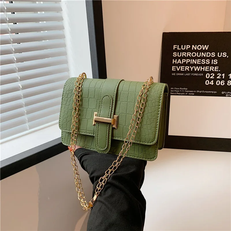 Простая женская маленькая квадратная сумка с тисненой цепочкой, винтажная сумка через плечо с каменным узором для девочек, модная однотонная сумка через плечо для девочек
Простая женская маленькая квадратная сумка с тисненой цепочкой, винтажная сумка через плечо с каменным узором для девочек, модная однотонная сумка через плечо для девочек