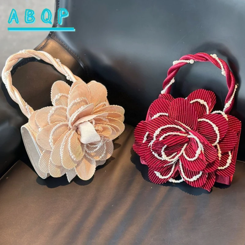 ABQP New Women's Mini Handbag Luxury Brand Flower Shape Women's Mini Handbag Fashion Mini Banquet Women's Bag High Quality
ABQP New Women's Mini Handbag Luxury Brand Flower Shape Women's Mini Handbag Fashion Mini Banquet Women's Bag High Quality