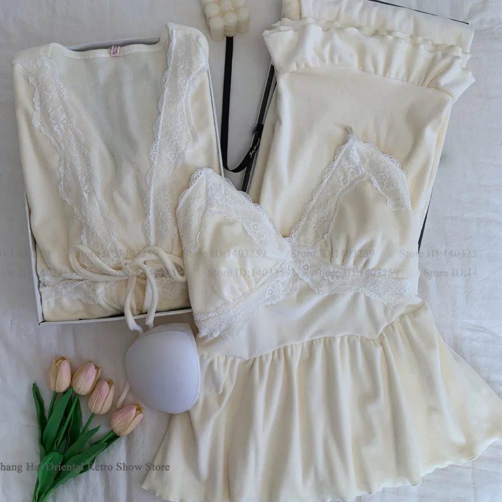 Island Velvet Women's Pajamas 3Pcs Set Loungewear Elegant Sexy Lace Trim Sleepwear Pijamas Suit Loose Casual Home Clothes Pyjama
Island Velvet Women's Pajamas 3Pcs Set Loungewear Elegant Sexy Lace Trim Sleepwear Pijamas Suit Loose Casual Home Clothes Pyjama