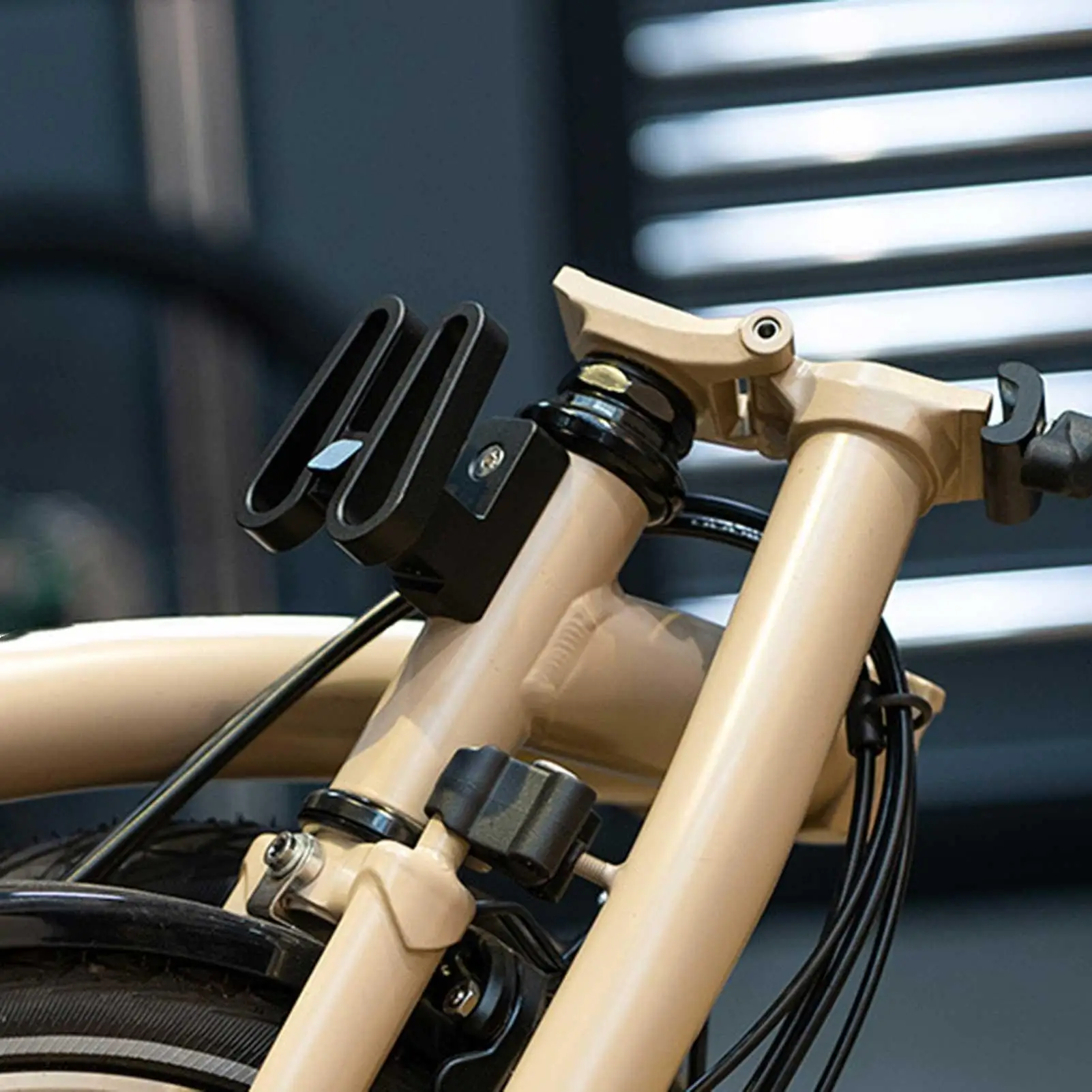 Передняя переноска для велосипеда, передняя сумка-переноска для велосипеда, держатель кронштейна, запасные части для путешествий, горной доставки, кемпинга, колледжа 
Передняя переноска для велосипеда, передняя сумка-переноска для велосипеда, держатель кронштейна, запасные части для путешествий, горной доставки, кемпинга, колледжа