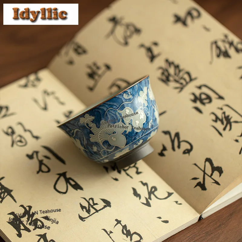 120ml Blue And White Ru Kiln Gourd Teacup Handmade Tea Bowl Set Of Cups Tea-tasting Meditation Cup Chazhan Master Cups For Tea
120ml Blue And White Ru Kiln Gourd Teacup Handmade Tea Bowl Set Of Cups Tea-tasting Meditation Cup Chazhan Master Cups For Tea