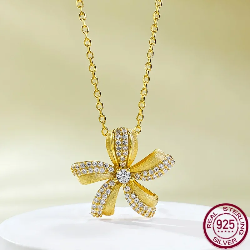 New S925 Silver Plated French Romantic Gold Flower Pendant Necklace Women's Wedding Jewelry
New S925 Silver Plated French Romantic Gold Flower Pendant Necklace Women's Wedding Jewelry