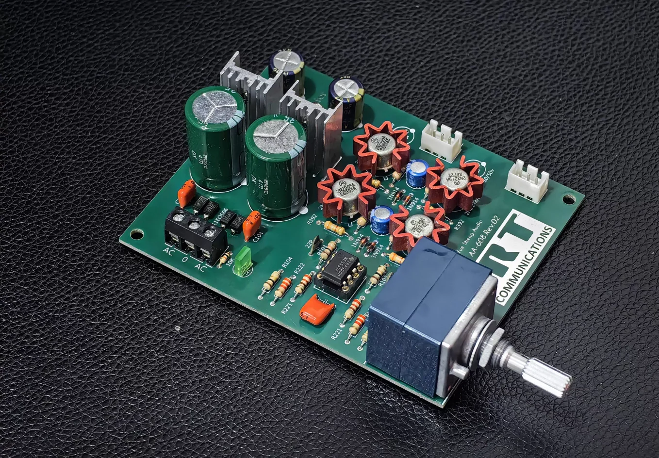 Реплика предусилителя для британской радиостанции IRT, аудиофильский Hi-Fi предусилитель с оригинальным операционным усилителем NE5532
Реплика предусилителя для британской радиостанции IRT, аудиофильский Hi-Fi предусилитель с оригинальным операционным усилителем NE5532