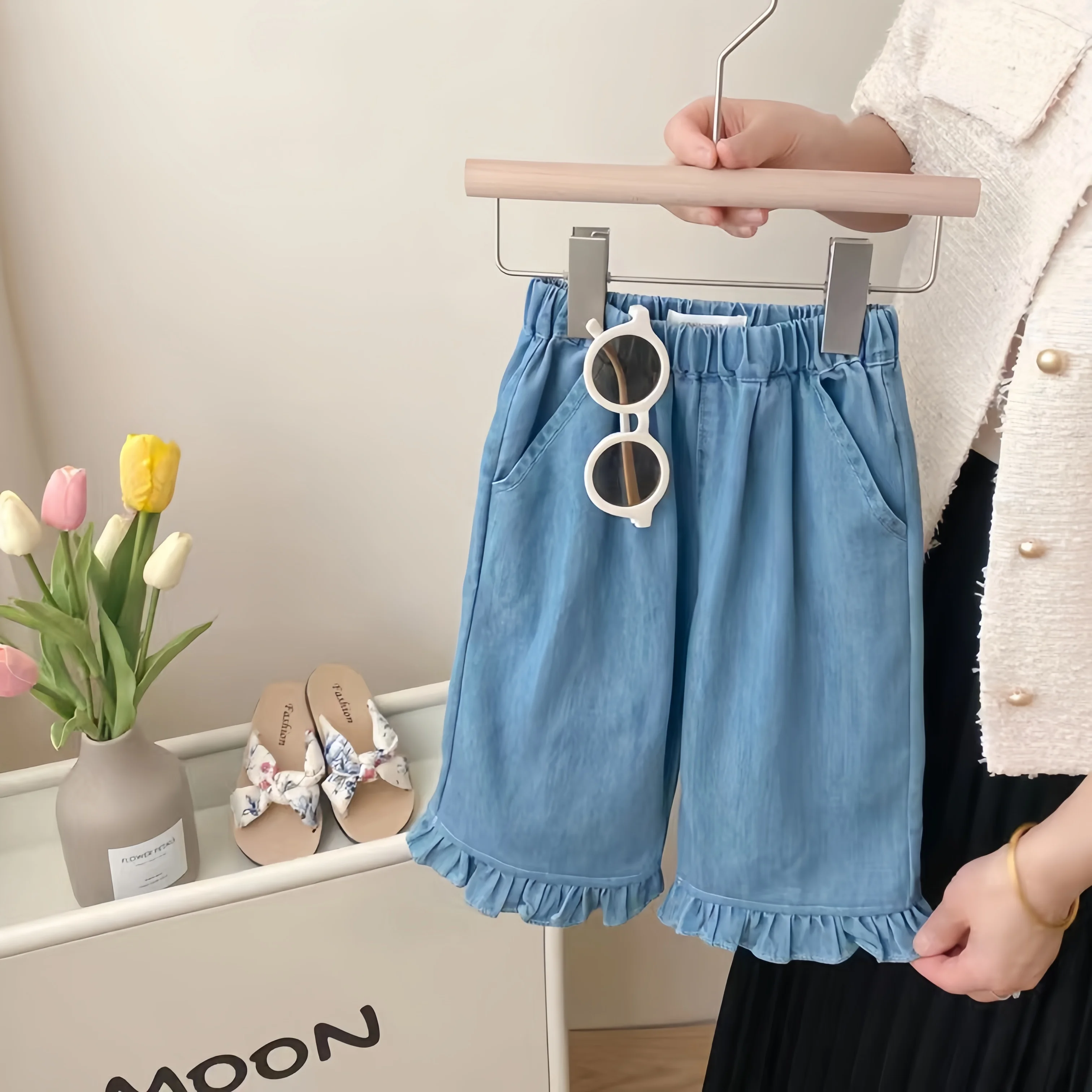 2025 Summer Girls' Jeans Stylish Lightweight Casual Thin Style Denim Pants Outdoor Pants for Baby Children 2-8 Years Fashionable
2025 Summer Girls' Jeans Stylish Lightweight Casual Thin Style Denim Pants Outdoor Pants for Baby Children 2-8 Years Fashionable