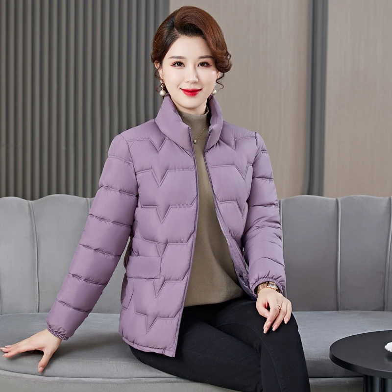 2023 New Warm Cotton Padded Coat Women Short Winter Light Down Jacket Fashion Mother Parkas Big Pocket Outerwear Ladies Tide Top
2023 New Warm Cotton Padded Coat Women Short Winter Light Down Jacket Fashion Mother Parkas Big Pocket Outerwear Ladies Tide Top