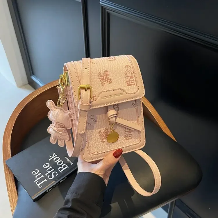 2025 New! Niche & Versatile Women's Mobile Phone Bag. Casual Simple Small Square Design, Ideal Shoulder Messenger Small Bag
2025 New! Niche & Versatile Women's Mobile Phone Bag. Casual Simple Small Square Design, Ideal Shoulder Messenger Small Bag