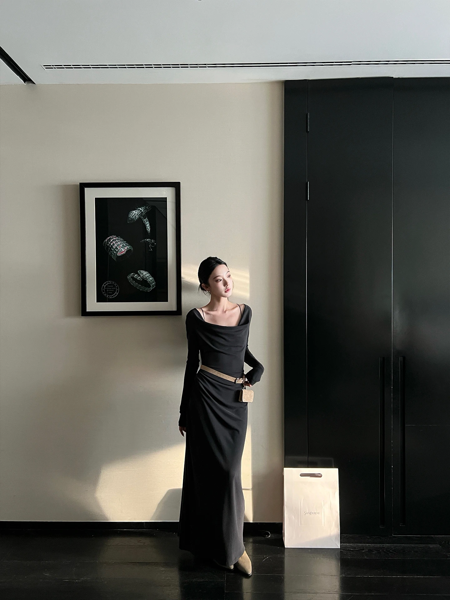 Classic Black Long Sleeve Dress Elegant Simple Style Knitted Women's Dress Business Casual Versatile Long Lasting Fashion
Classic Black Long Sleeve Dress Elegant Simple Style Knitted Women's Dress Business Casual Versatile Long Lasting Fashion