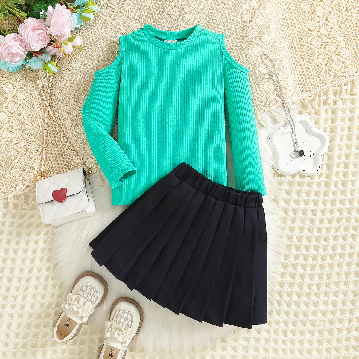 Girls Autumn Suit New Style Striped Green Top With Pleated Skirt Two Pieces Set Baby Girls Party Outwear
Girls Autumn Suit New Style Striped Green Top With Pleated Skirt Two Pieces Set Baby Girls Party Outwear