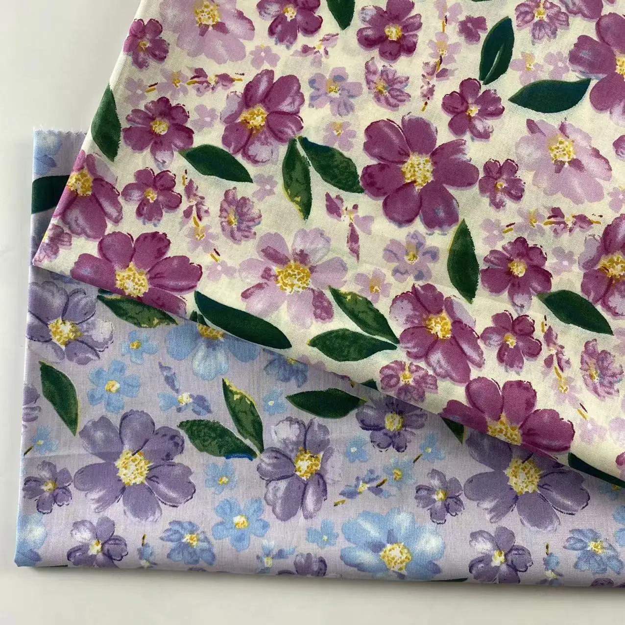 Rural Style Small Floral Printed Cotton Fabric Watercolor Graffiti Printed Fabric
Rural Style Small Floral Printed Cotton Fabric Watercolor Graffiti Printed Fabric