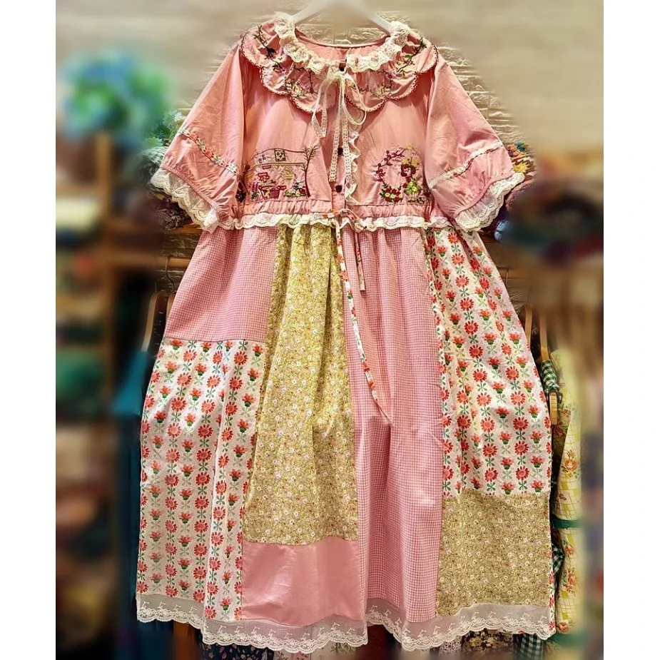Mori Girl Vintage Cotton Floral Embroidery Patchwork Midi Dress for Women Summer Cottagecore Aesthetic Retro Shabby Chic Dress
Mori Girl Vintage Cotton Floral Embroidery Patchwork Midi Dress for Women Summer Cottagecore Aesthetic Retro Shabby Chic Dress