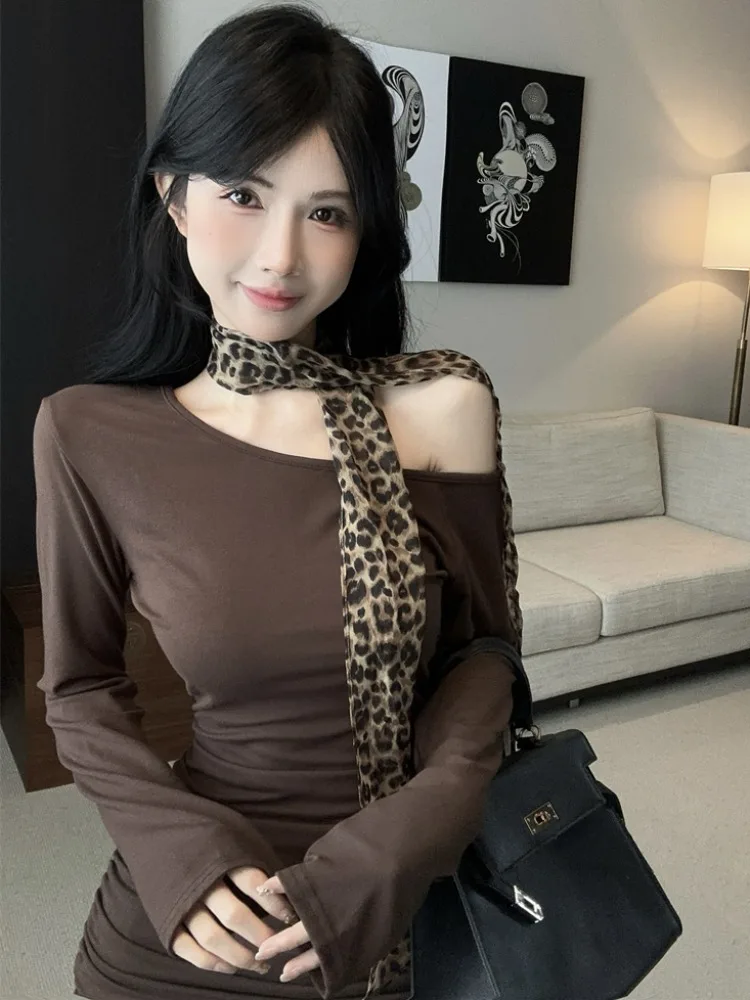Korean Style Pure Desire Diagonal Collar Long Sleeve Bodycon Short Dress Women's Spring Autumn New Sexy Wrap around Skirt
Korean Style Pure Desire Diagonal Collar Long Sleeve Bodycon Short Dress Women's Spring Autumn New Sexy Wrap around Skirt