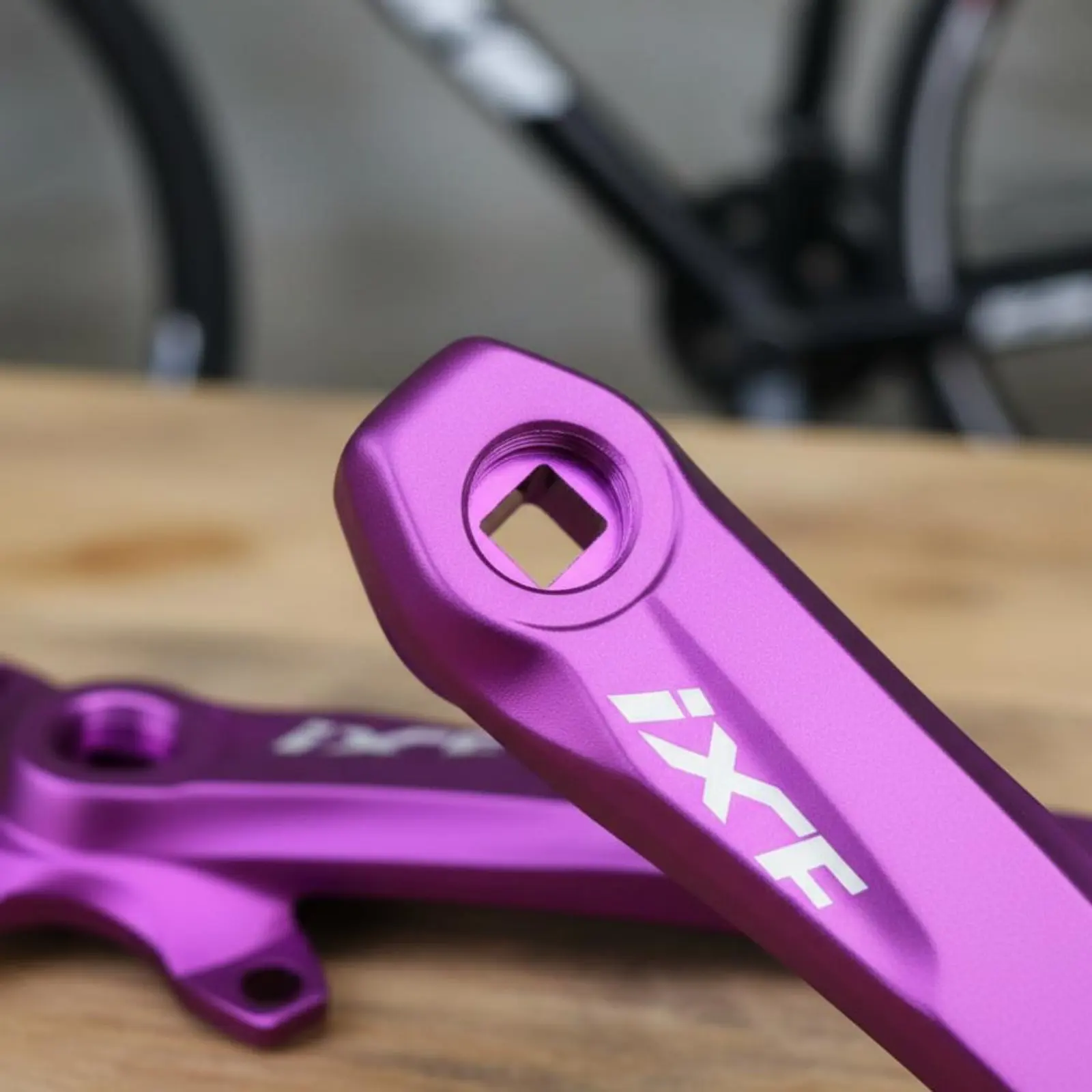 104 BCD Mountain Bike Crankset Lightweight 104 BCD Crankset Mountain Bike Crank Arms Anodized Finish Drivetrain Part
104 BCD Mountain Bike Crankset Lightweight 104 BCD Crankset Mountain Bike Crank Arms Anodized Finish Drivetrain Part