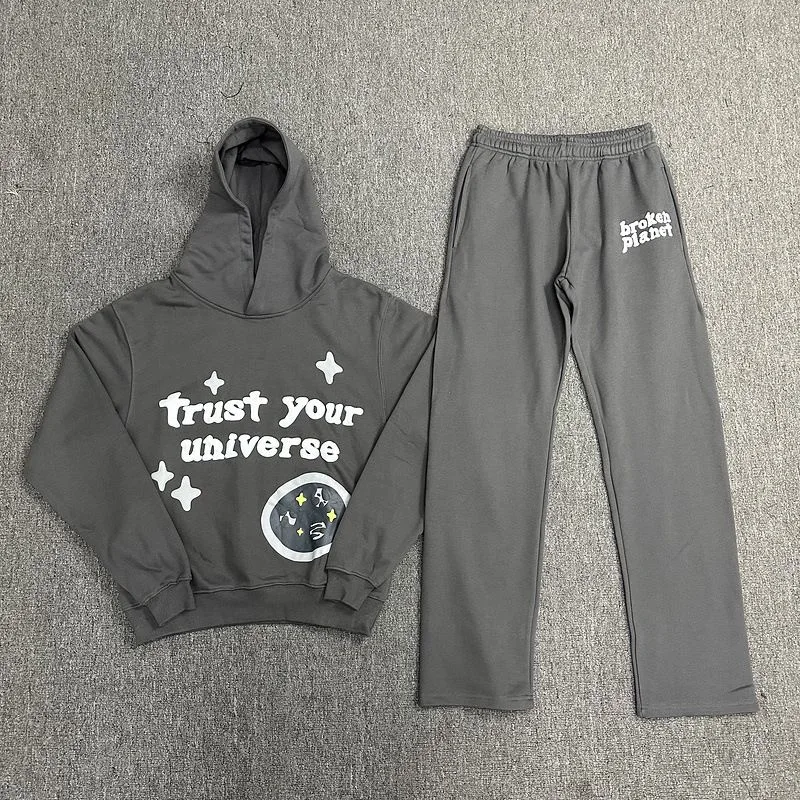 Men's fashion sports suit European and American trendy sweatshirt sweatpants foam printed pure cotton hoodie high street fashion
Men's fashion sports suit European and American trendy sweatshirt sweatpants foam printed pure cotton hoodie high street fashion