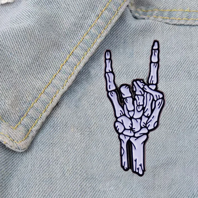 Rock Skeleton Enamel Pin Skeleton Hand Badge Halloween Costume Accessories Friends Same Gift
Rock Skeleton Enamel Pin Skeleton Hand Badge Halloween Costume Accessories Friends Same Gift