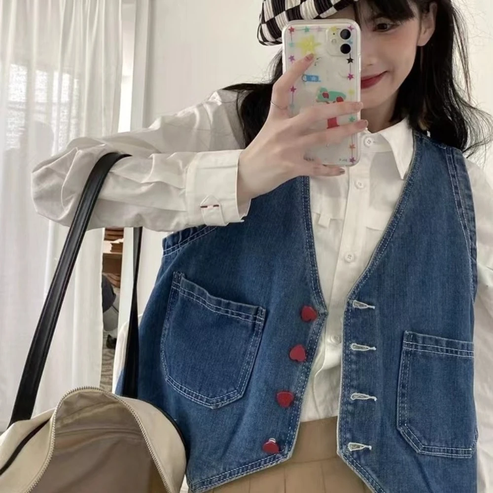 Retro Y2K Vintage Denim Vest V Neck Blue Button-up Waistcoat Outerwears Streetwear Short Coat Girls
Retro Y2K Vintage Denim Vest V Neck Blue Button-up Waistcoat Outerwears Streetwear Short Coat Girls