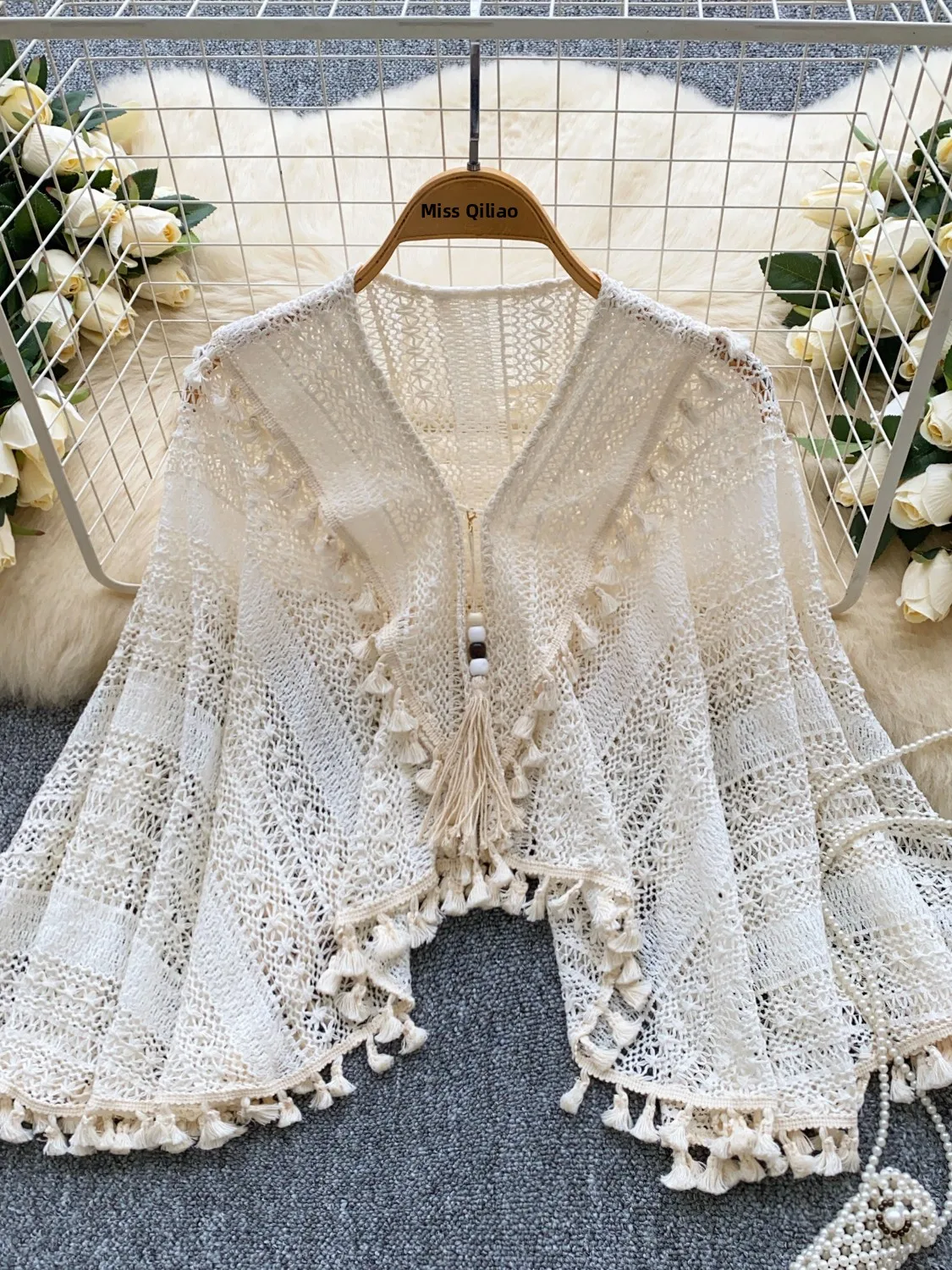 Sweet Summer Vacation Retro Asymmetrical Hollow Knitted Tassel Outerwear Women's Short Coat Jacket Casual Commute Style
Sweet Summer Vacation Retro Asymmetrical Hollow Knitted Tassel Outerwear Women's Short Coat Jacket Casual Commute Style