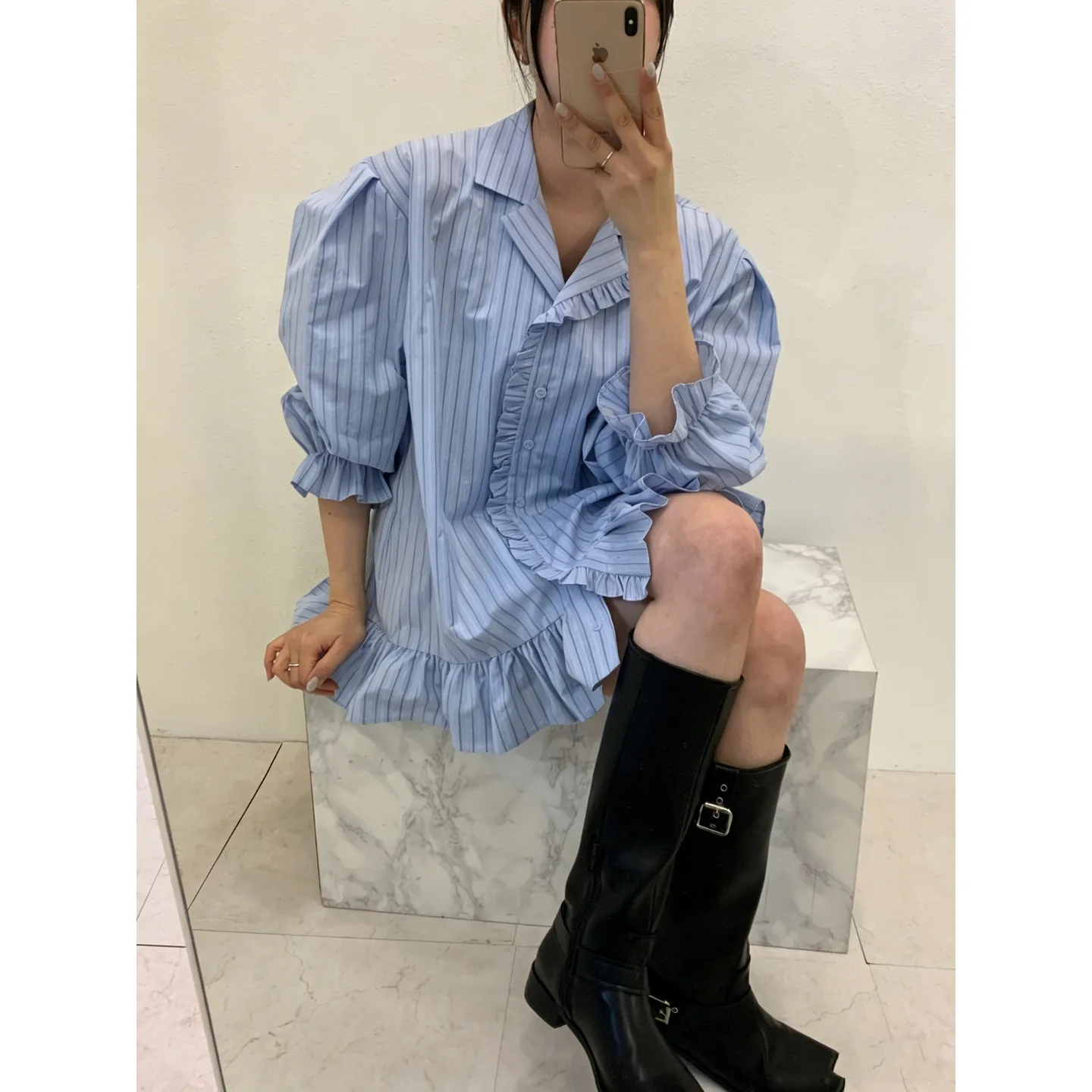 2026 Summer New Korean Style Fashion Unique Design Wood Grain Splicing Stripe Shirt Dress Women's Loose Fit Bubble Sleeve
2026 Summer New Korean Style Fashion Unique Design Wood Grain Splicing Stripe Shirt Dress Women's Loose Fit Bubble Sleeve