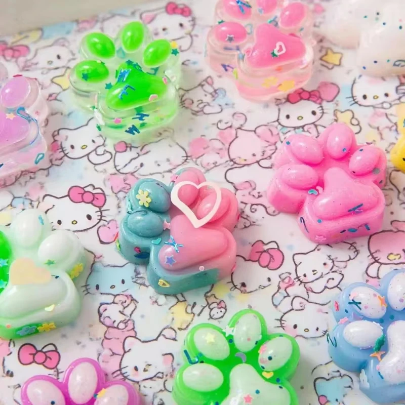 5Pcs Cute Cat Claw Pinch Toys Cartoon Squeeze Relief Toys Mini Plush Pinch Fun Decompression Blind Box Party Filler
5Pcs Cute Cat Claw Pinch Toys Cartoon Squeeze Relief Toys Mini Plush Pinch Fun Decompression Blind Box Party Filler