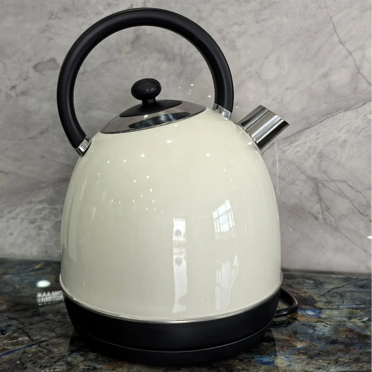 1.7L European Electrc Kettle Home 304 stainless Steel Fast Boiling Kettle Teapot With Temperature Display Auto Power Off 220V
1.7L European Electrc Kettle Home 304 stainless Steel Fast Boiling Kettle Teapot With Temperature Display Auto Power Off 220V