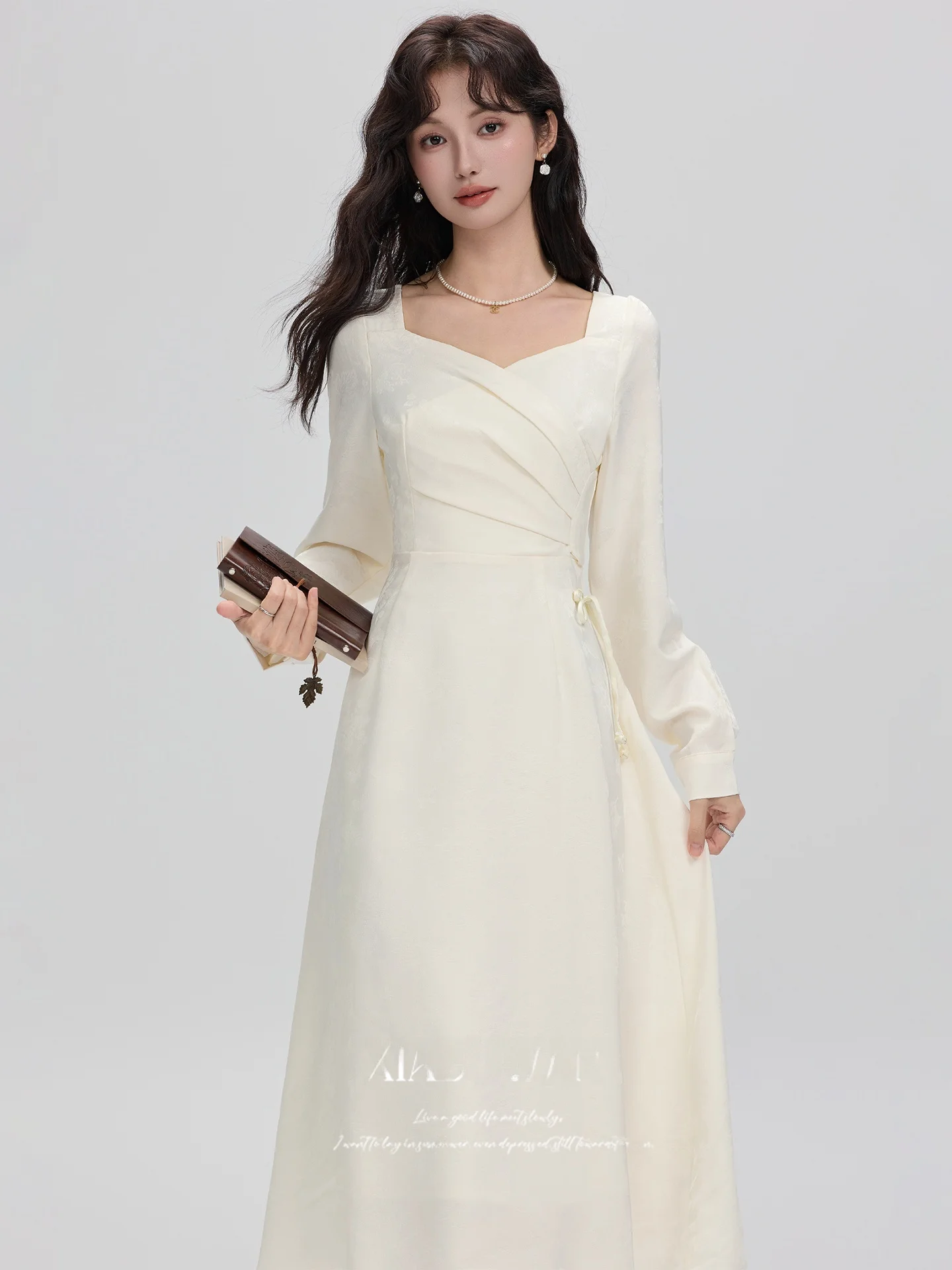 New Chinese Sle Women's Dr Gentle Wind Slim Fit A-Line Long Dr High Waist Design Autumn Winter Season Long Sve
New Chinese Sle Women's Dr Gentle Wind Slim Fit A-Line Long Dr High Waist Design Autumn Winter Season Long Sve