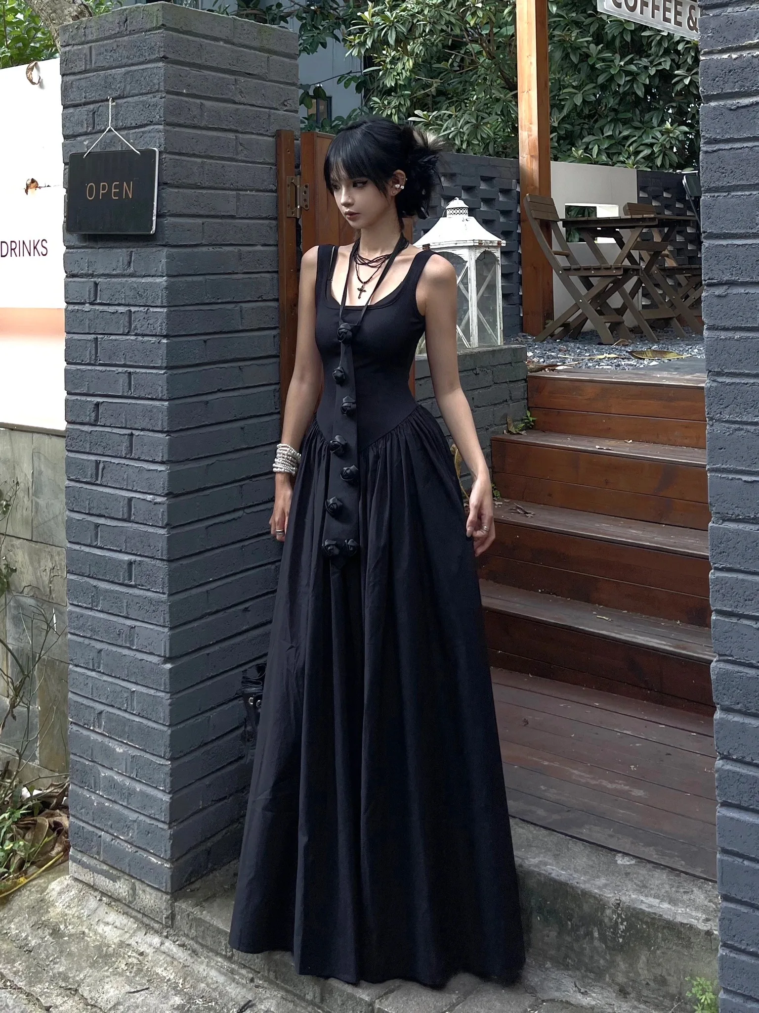 Summer 2026 Dark Japanese Style Strapless A-Line Dress High Waist Slim Fit Knitted Cotton Gown for Young Women Party Wear
Summer 2026 Dark Japanese Style Strapless A-Line Dress High Waist Slim Fit Knitted Cotton Gown for Young Women Party Wear