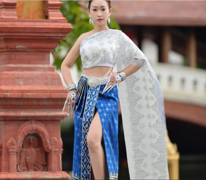 Advanced Thai Clothing for Women, Handmade Beaded Strapless Dresses, Bridal Photography Costumes
Advanced Thai Clothing for Women, Handmade Beaded Strapless Dresses, Bridal Photography Costumes