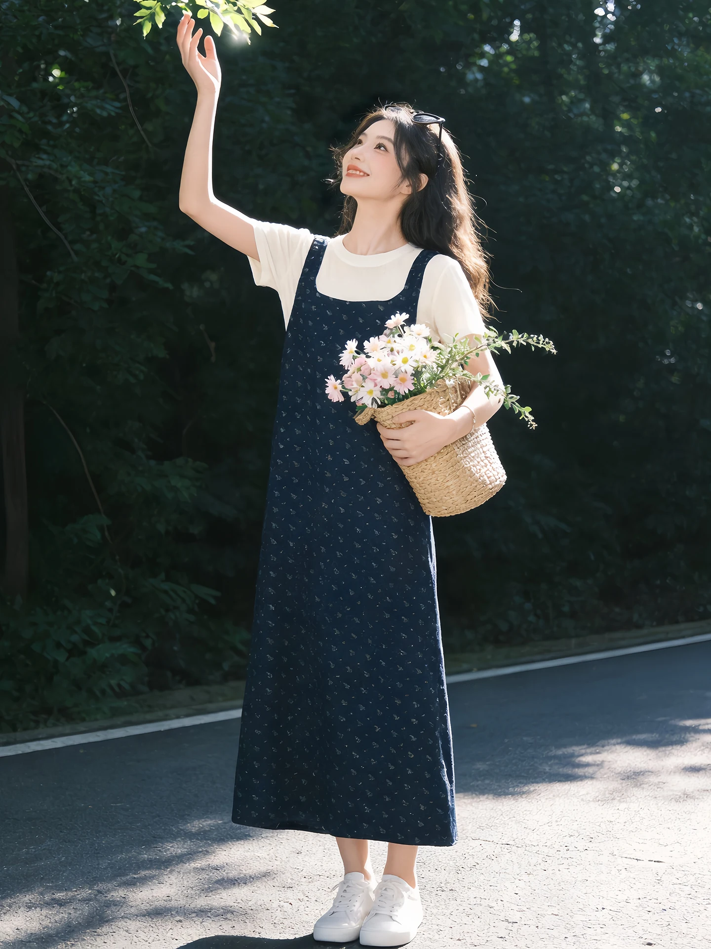 Retro Polka Dot Long Vest Dress Women Summer Casual Short Sleeve Layering Versatile Design Two Piece Set High Waist Skirt
Retro Polka Dot Long Vest Dress Women Summer Casual Short Sleeve Layering Versatile Design Two Piece Set High Waist Skirt