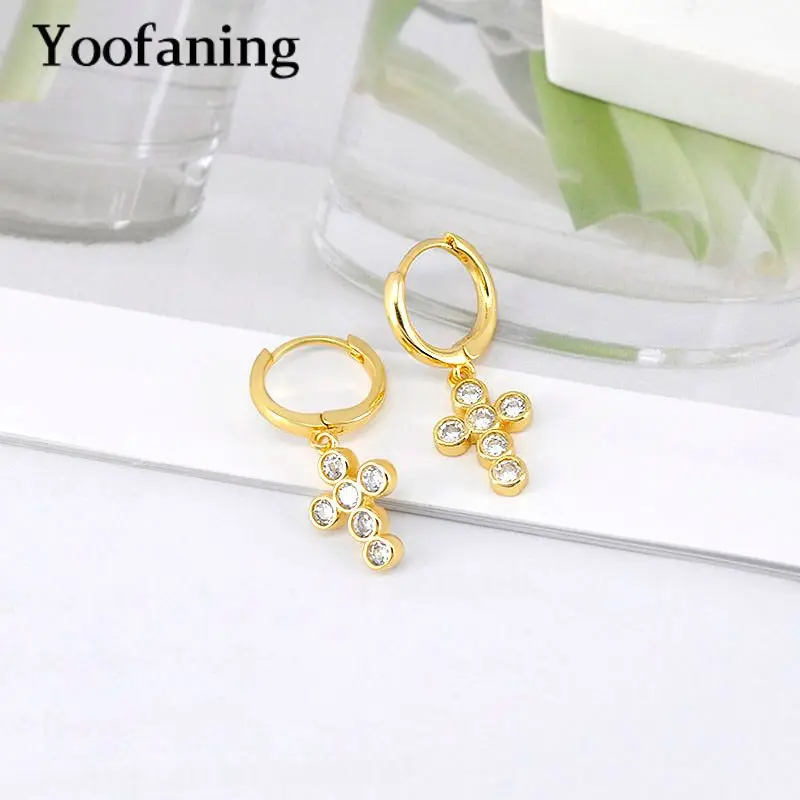 925 Sterling Silver Ear Needle European and American Fashionable Atmosphere White Zircon Cross Earrings Pendant Ear Accessories
925 Sterling Silver Ear Needle European and American Fashionable Atmosphere White Zircon Cross Earrings Pendant Ear Accessories
