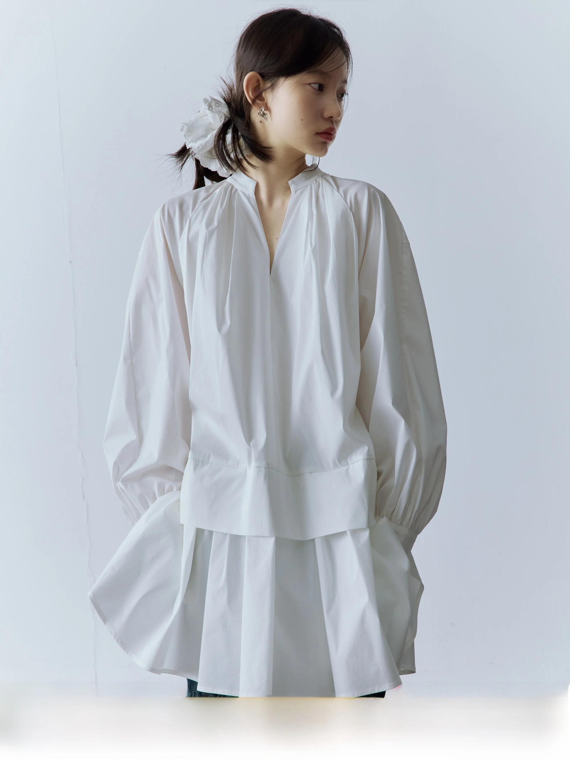 FUSSED Lazy ternoon 00% Cotton Heavy Work Layering Mist White V-ne Long Sve Dr Women's Faion Spring Collection
FUSSED Lazy ternoon 00% Cotton Heavy Work Layering Mist White V-ne Long Sve Dr Women's Faion Spring Collection