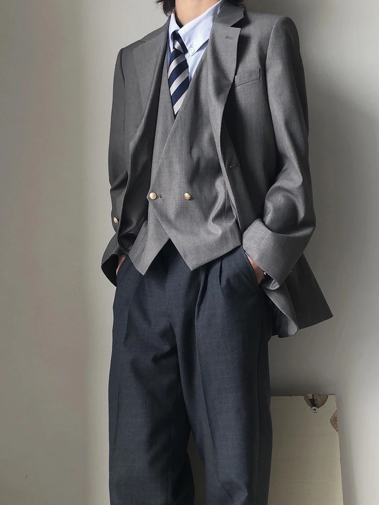 Casual Men's Uniform Jacket Pure Color Versatile Grey Youthful College Style Suit for Teens Students Standard Fit All Seasons
Casual Men's Uniform Jacket Pure Color Versatile Grey Youthful College Style Suit for Teens Students Standard Fit All Seasons