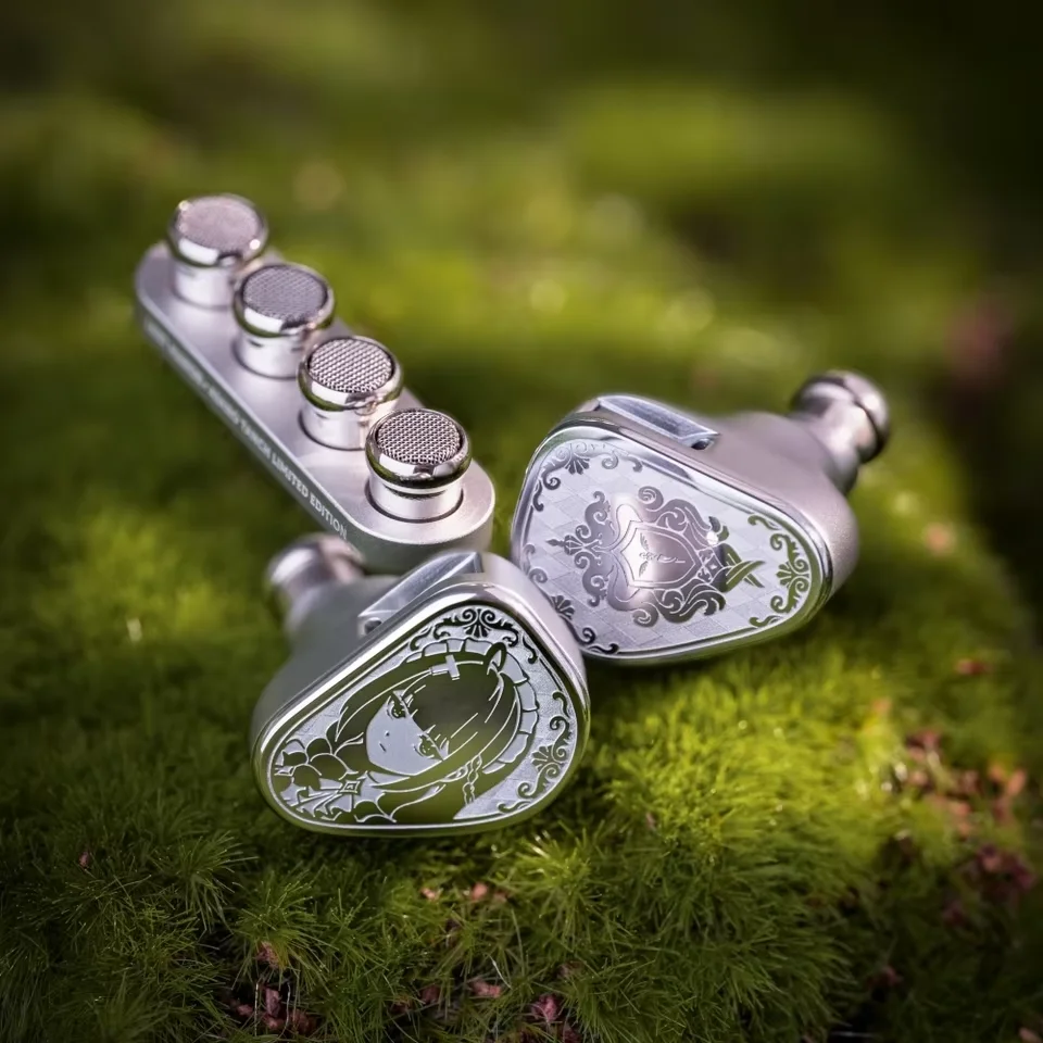 TANCHJIM-Origin-Lost Manor Limited Edition DMT 5 Ultra Dynamic Driver In-ear Monitor Earphones with 3-in-1 Interchange Cable
TANCHJIM-Origin-Lost Manor Limited Edition DMT 5 Ultra Dynamic Driver In-ear Monitor Earphones with 3-in-1 Interchange Cable